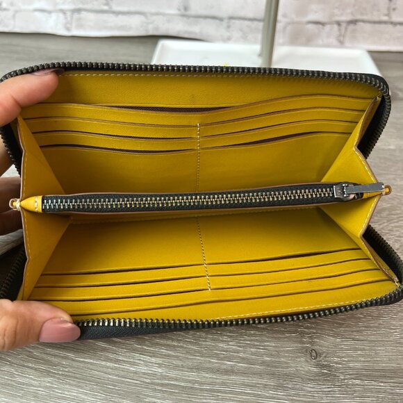 COACH x PEANUTS Special Collection Long Zip Leather Wallet Snoopy Yellow - Picture 5 of 8